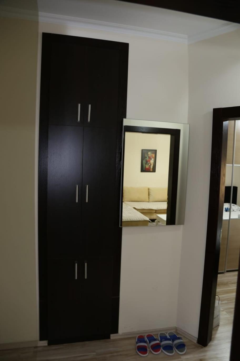 Ergi's Host Tiranë